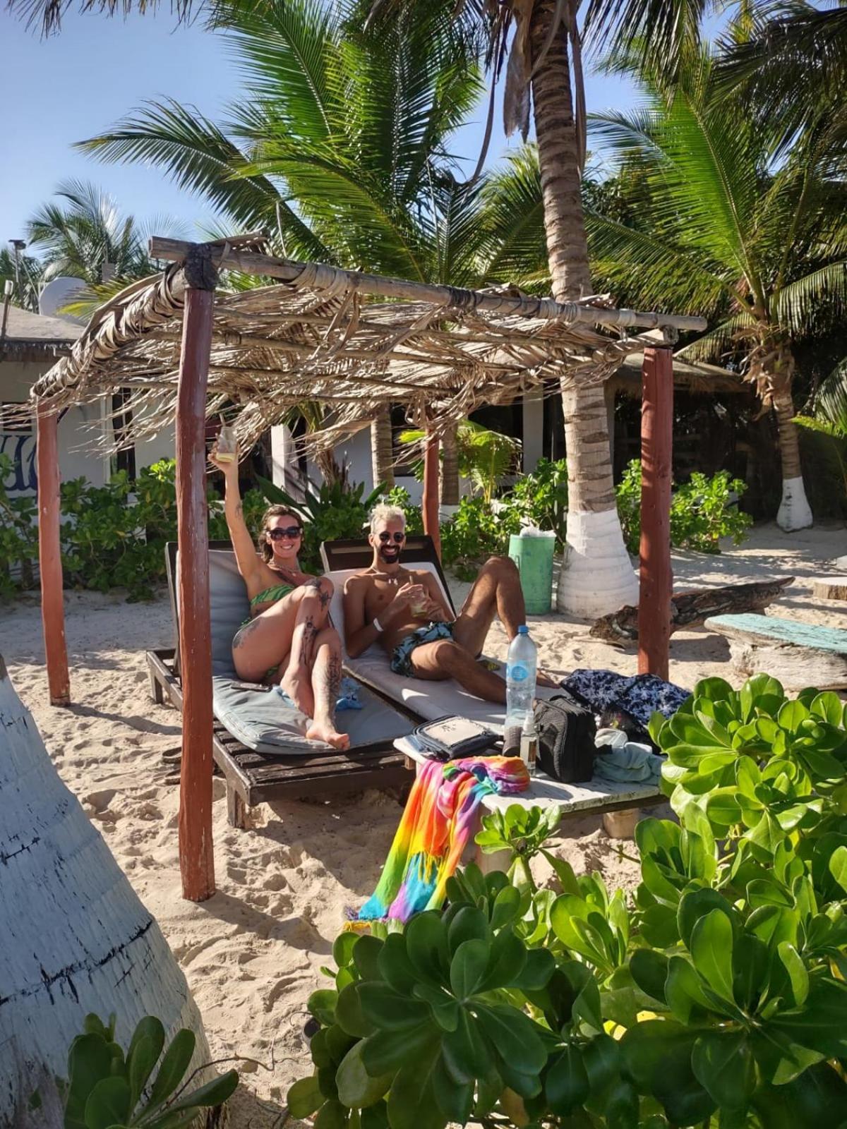Lunazul Eco-Cabana Frente Al Mar Mahahual Ngoại thất bức ảnh